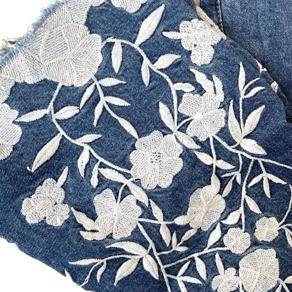 Anthropologie Pilcro Slim Boyfriend Jeans Womens 25 Blue Floral Embroidery - Picture 6 of 6